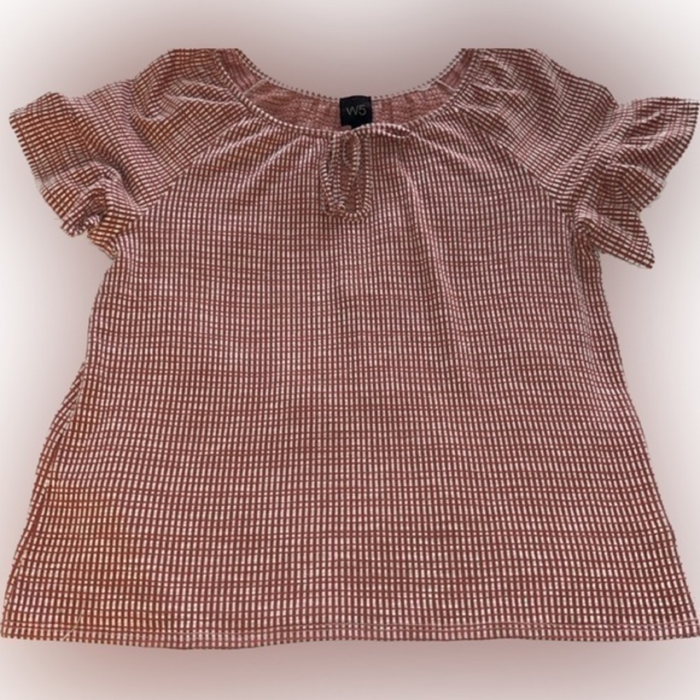 W5 red and white short sleeve shirt size L